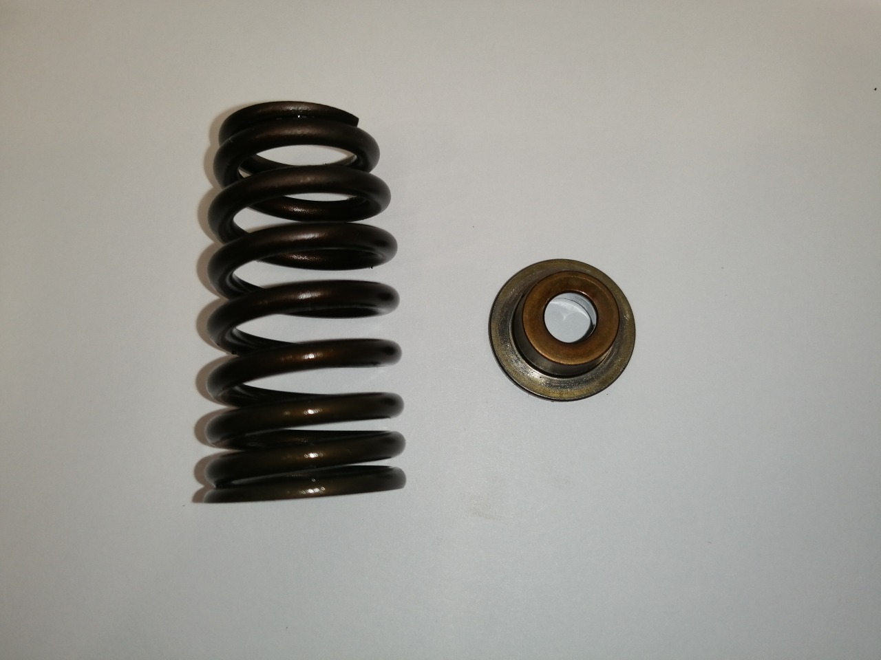 Пружина клапана, 500 рублей, Красноярск