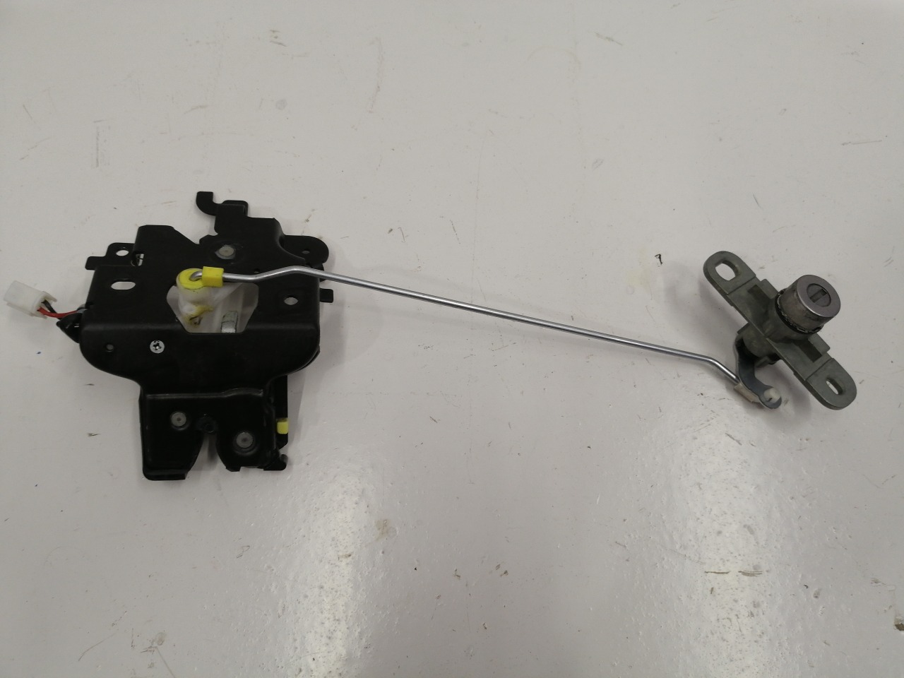 Замок крышки багажника, 3000 рублей, Красноярск