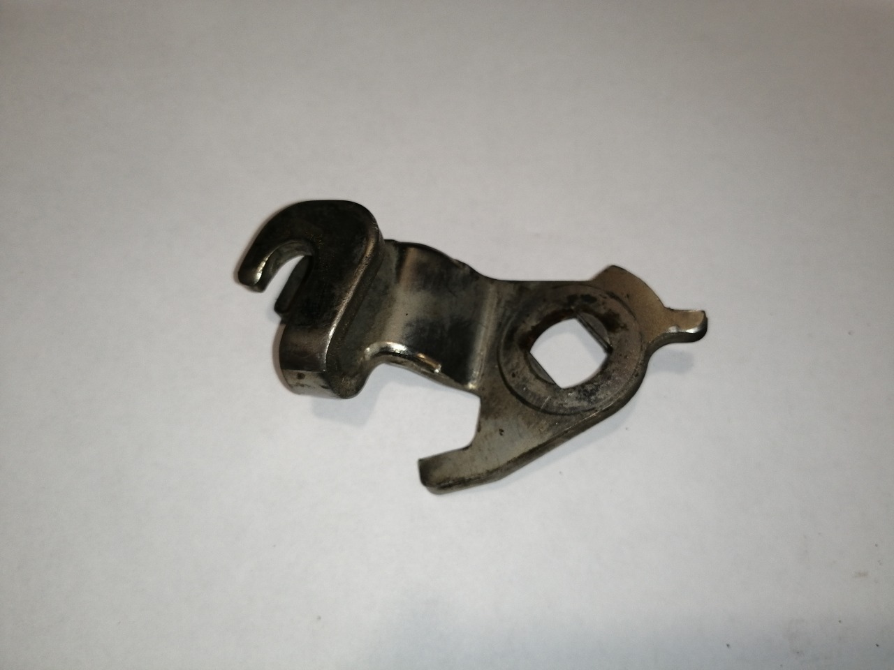 Лапка крепления троса ручного тормоза, 1000 рублей, Красноярск