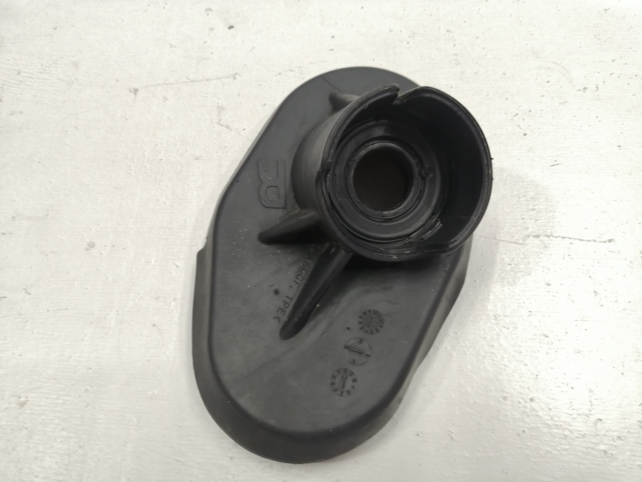 Пыльник рулевой колонки, 1000 рублей, Красноярск