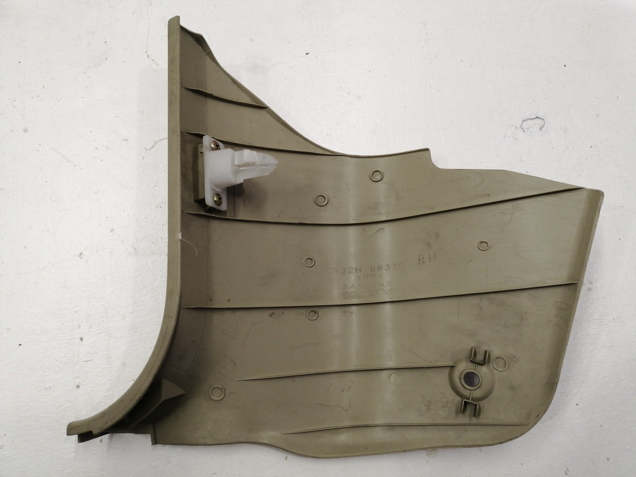 Накладка передней стойки, 500 рублей, Красноярск