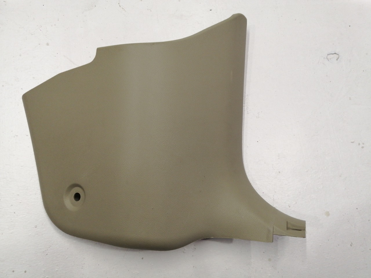 Накладка передней стойки, 500 рублей, Красноярск