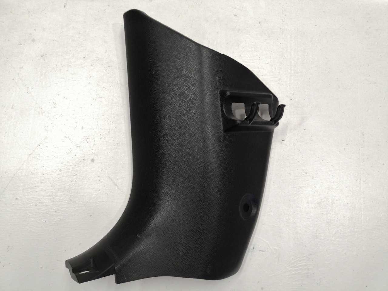 Накладка передней стойки, 500 рублей, Красноярск