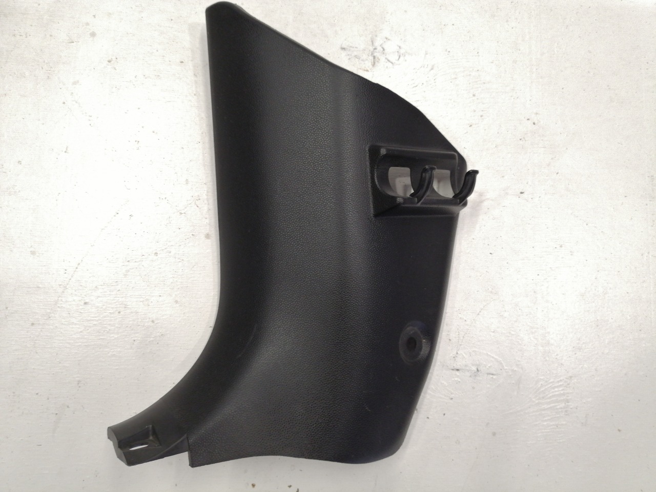 Накладка передней стойки, 500 рублей, Красноярск