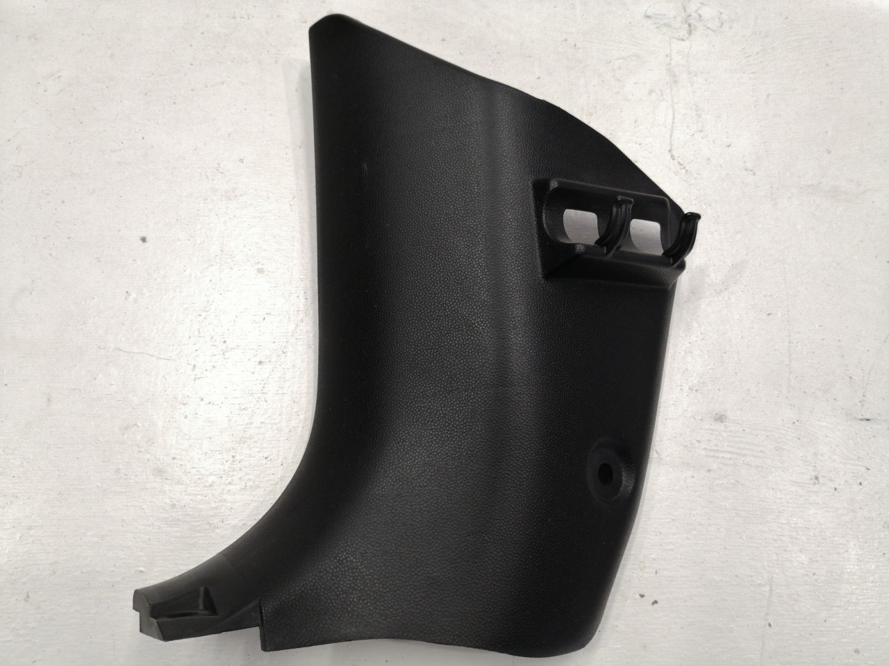 Накладка передней стойки, 500 рублей, Красноярск