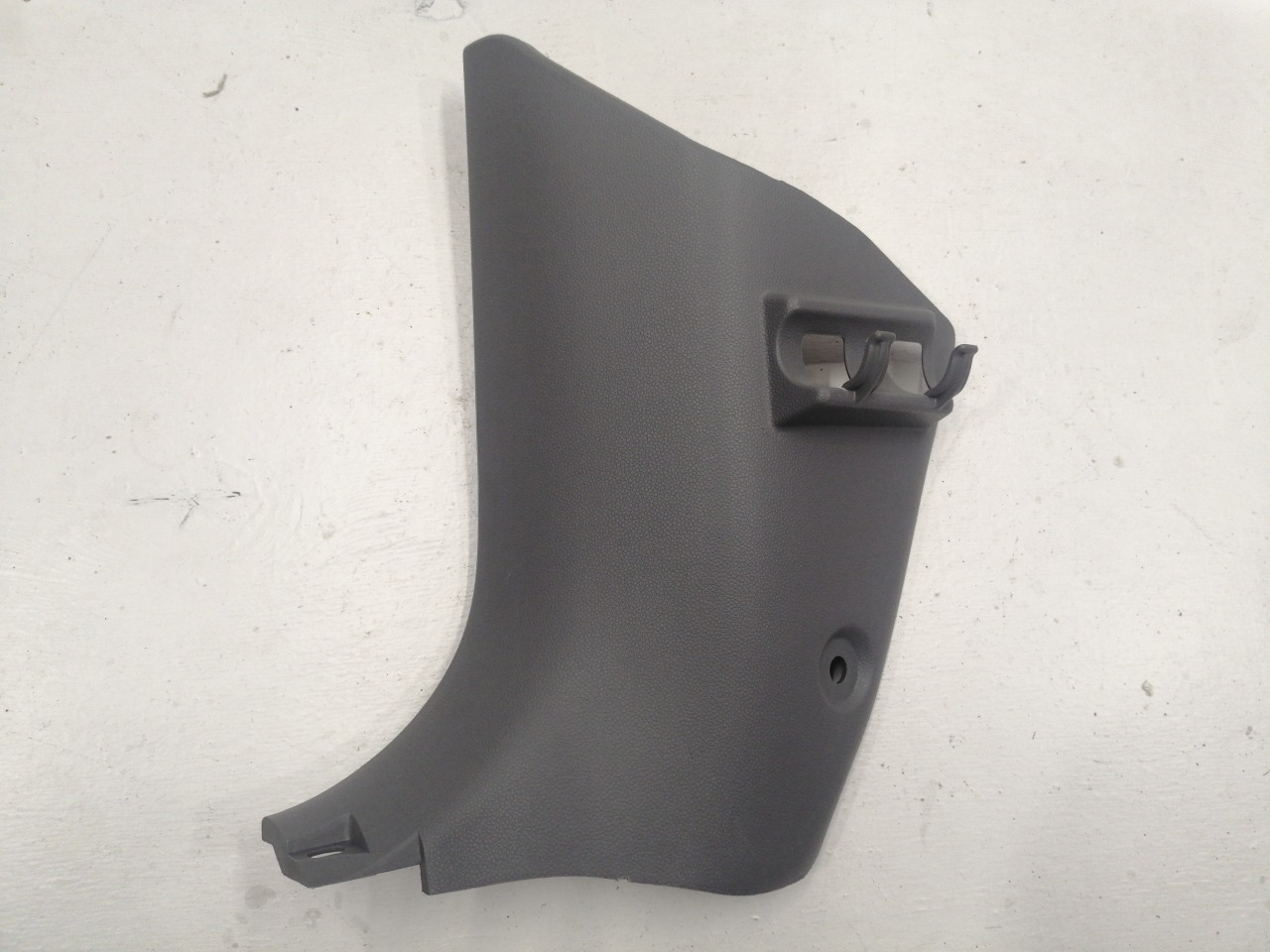 Накладка передней стойки, 500 рублей, Красноярск