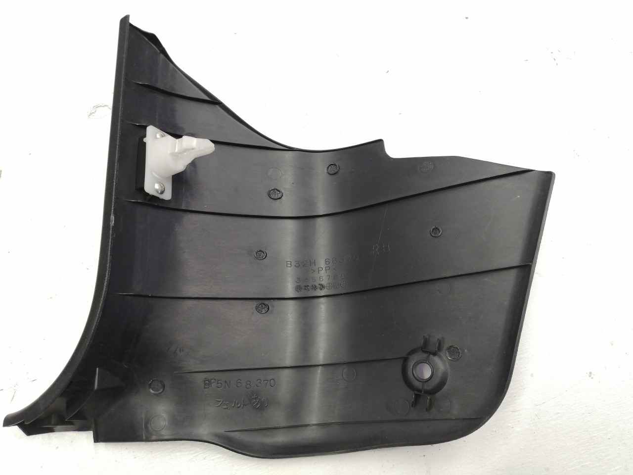 Накладка передней стойки, 500 рублей, Красноярск