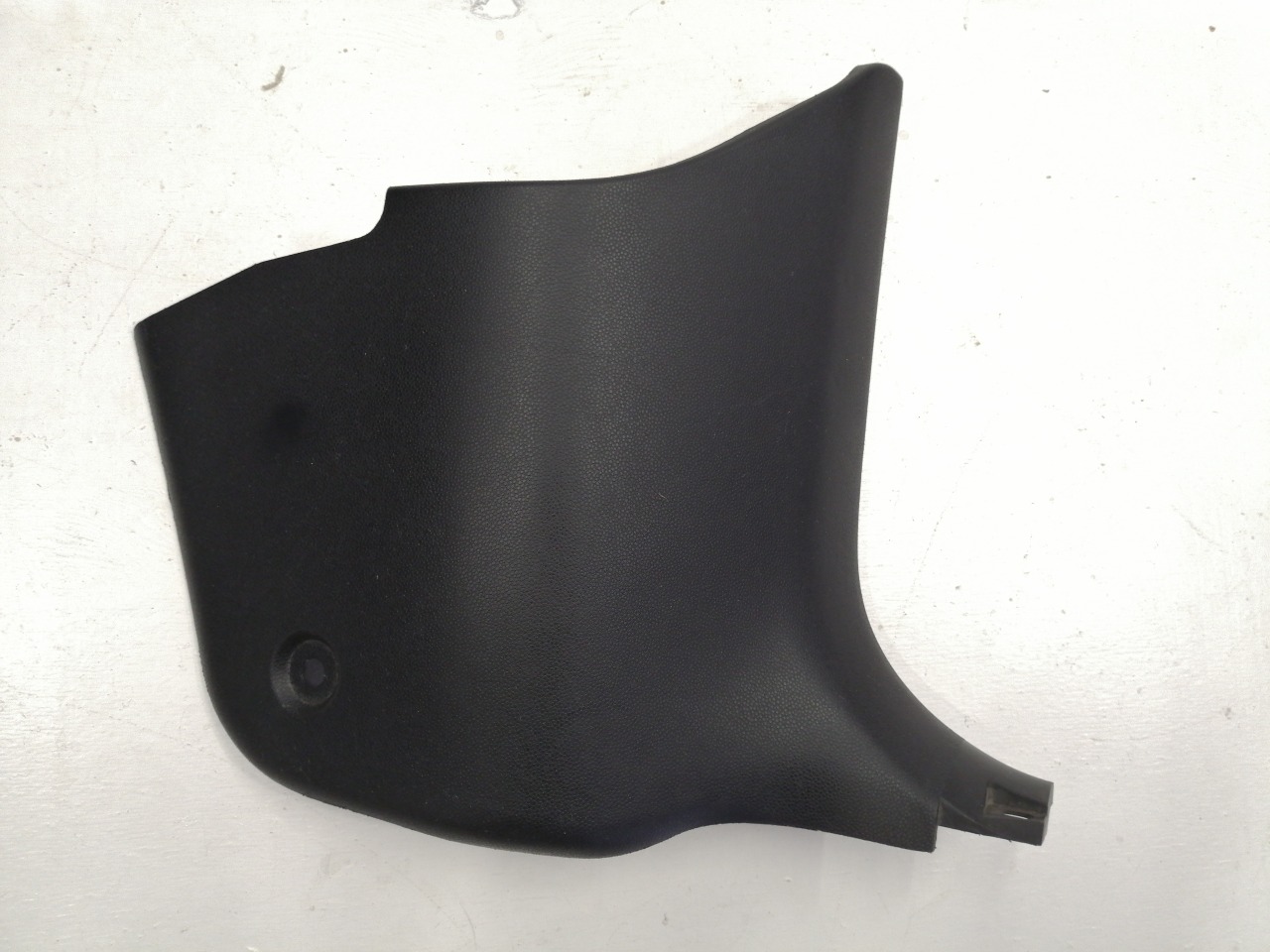 Накладка передней стойки, 500 рублей, Красноярск