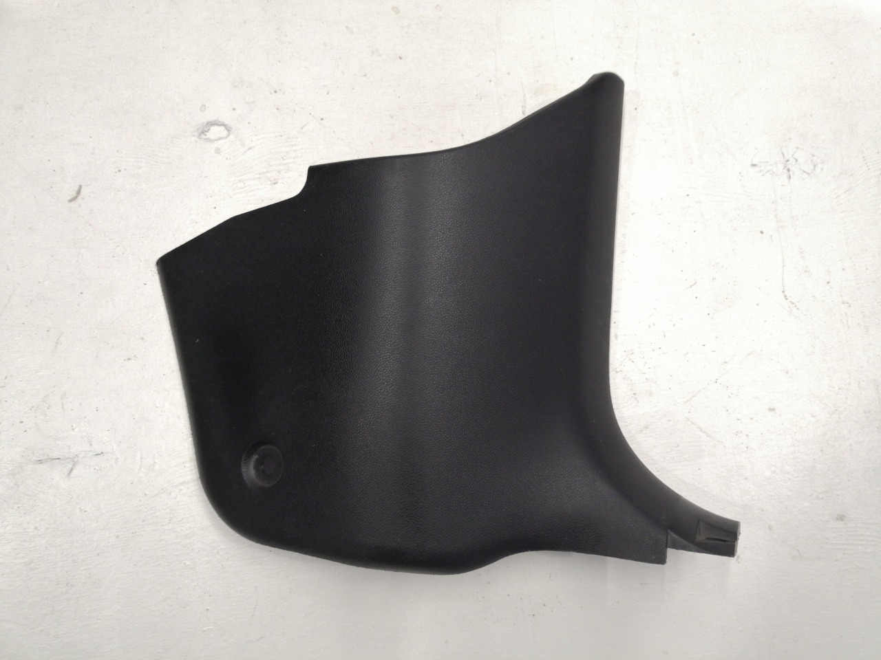 Накладка передней стойки, 500 рублей, Красноярск