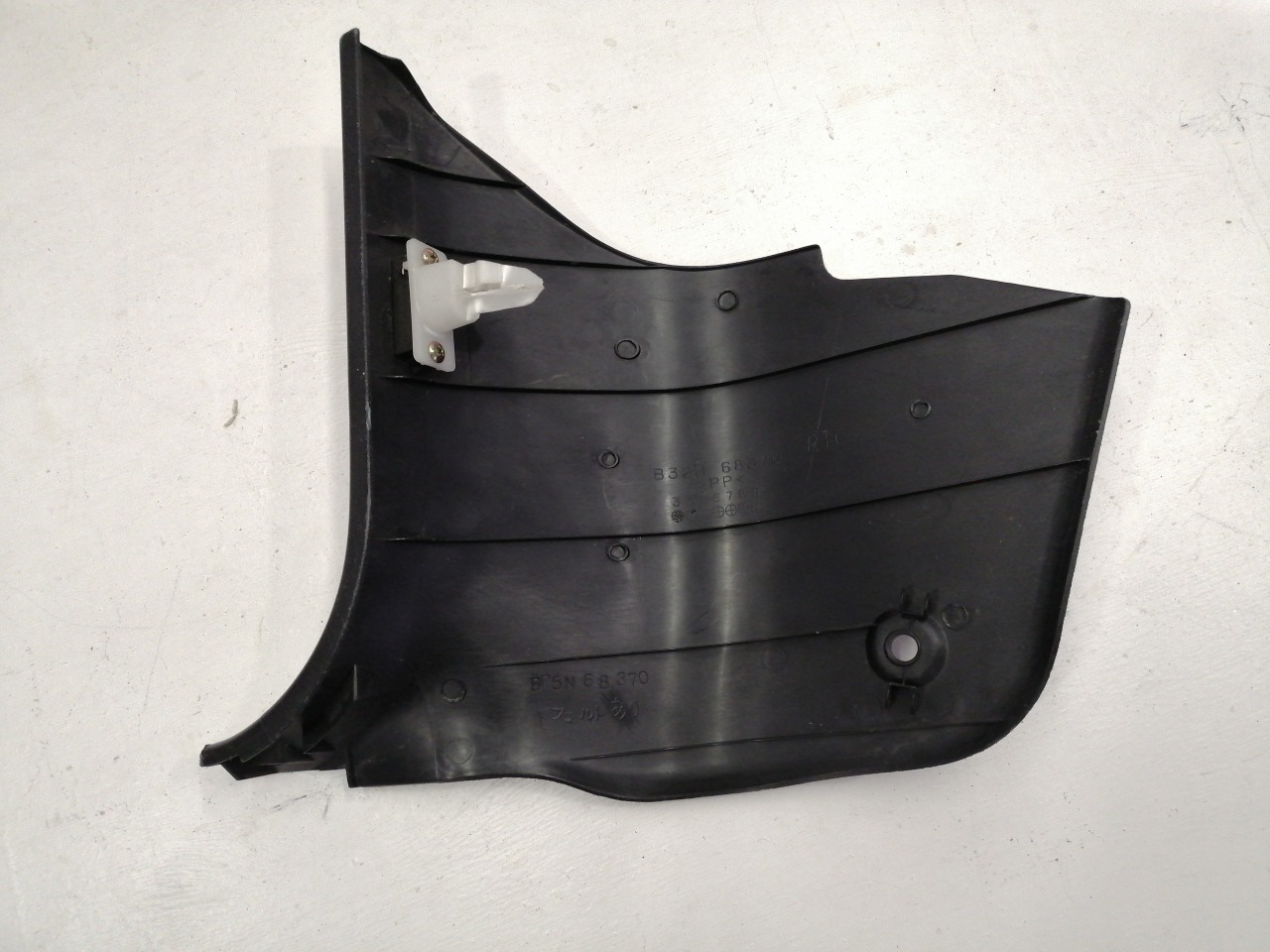 Накладка передней стойки, 500 рублей, Красноярск