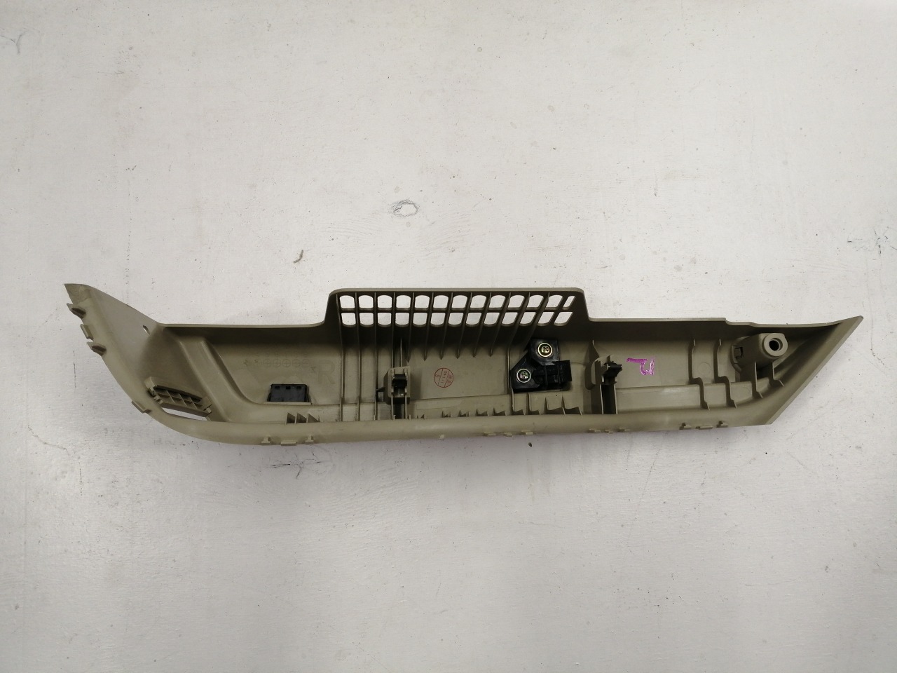 Накладка багажника, 1000 рублей, Красноярск