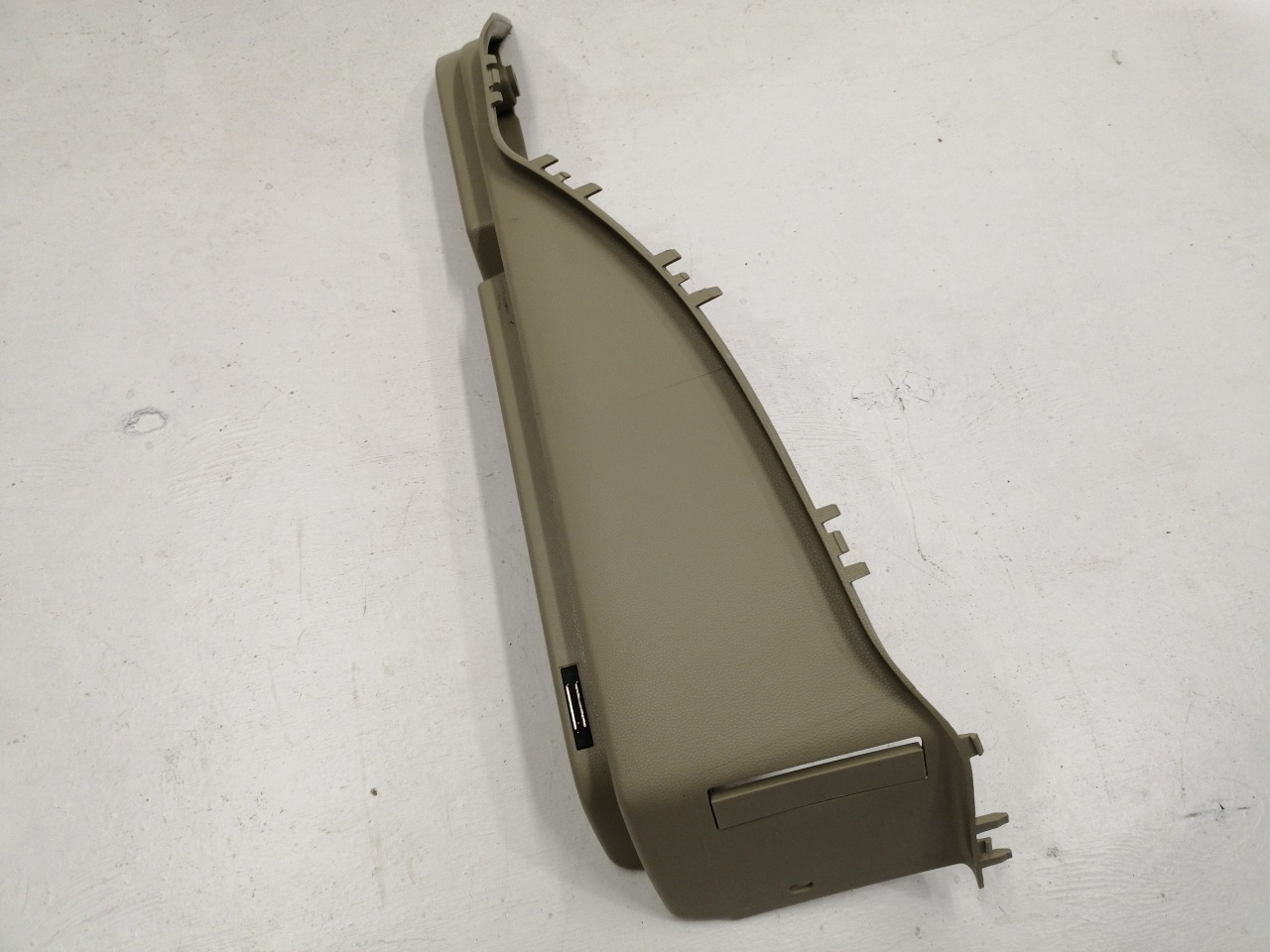 Накладка багажника, 1000 рублей, Красноярск