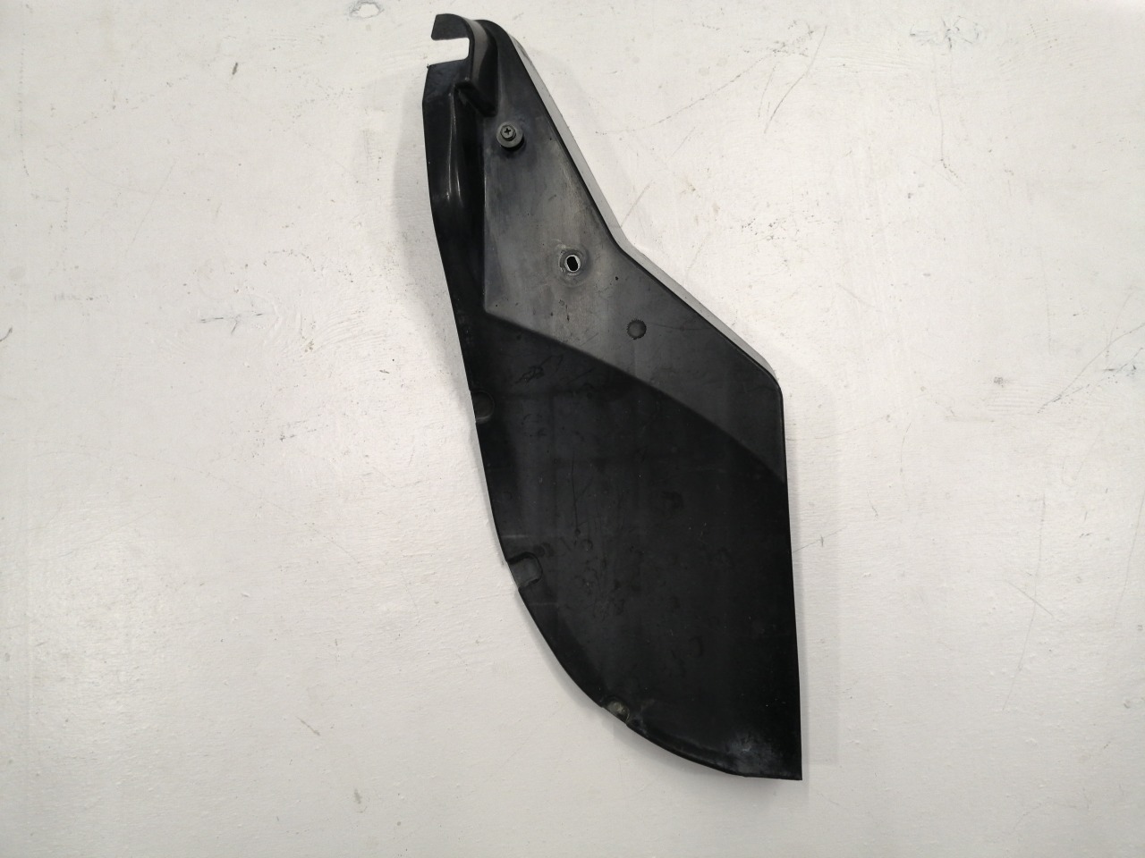 Подкрылок, 1000 рублей, Красноярск