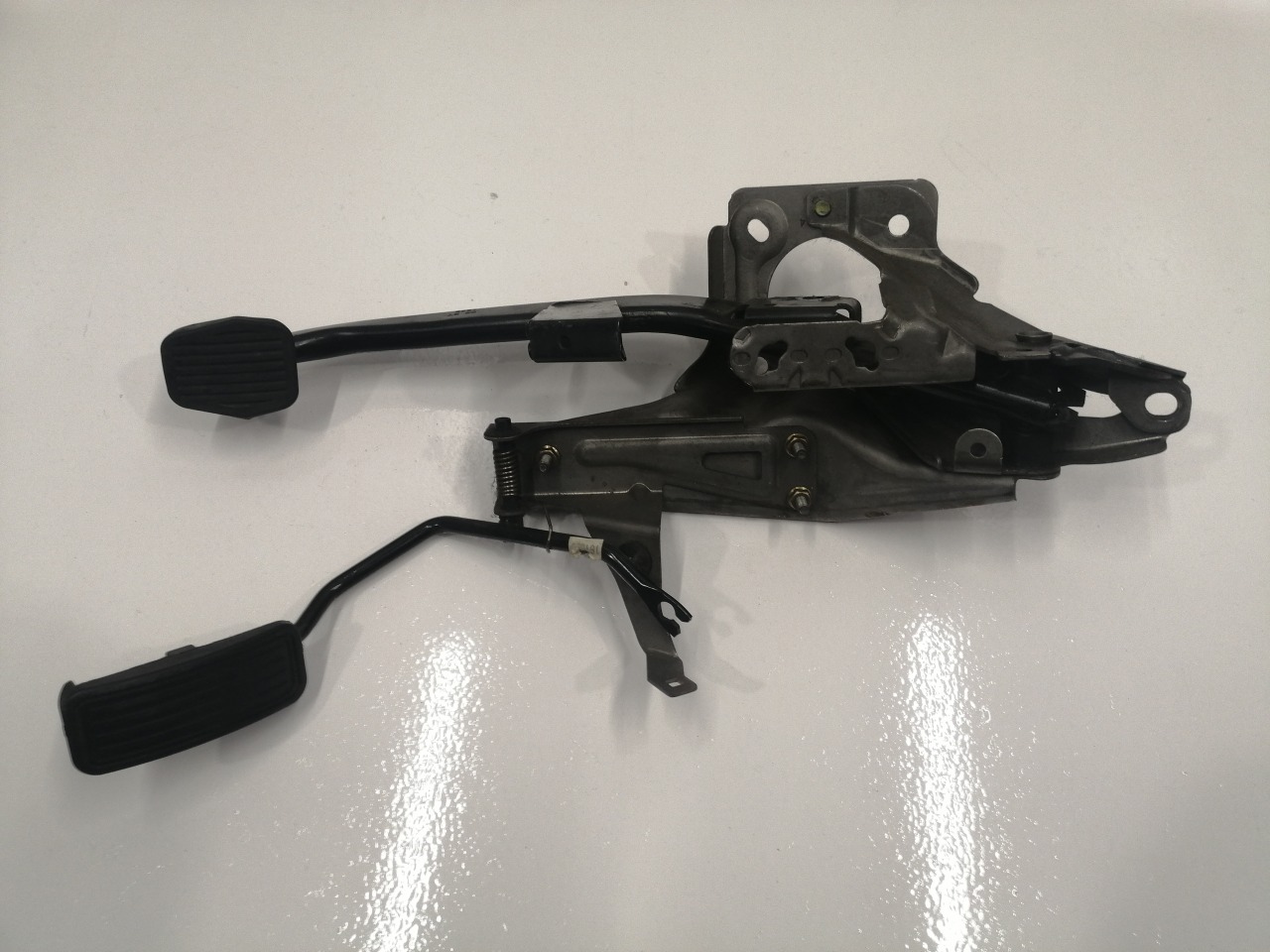 Педаль тормоза, 2400 рублей, Красноярск