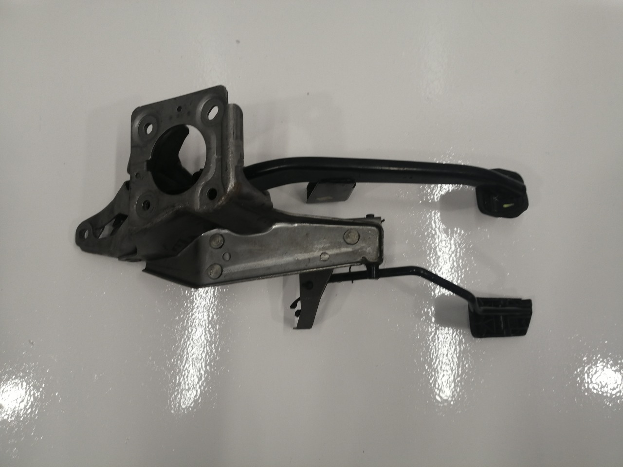 Педаль тормоза, 2400 рублей, Красноярск