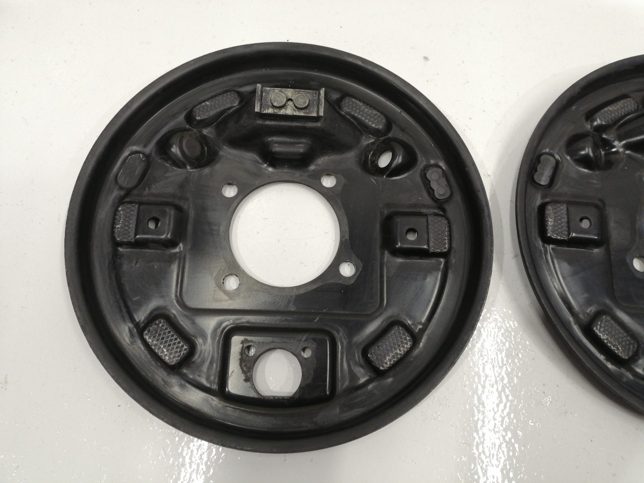 Пыльник тормозного диска, 1000 рублей, Красноярск