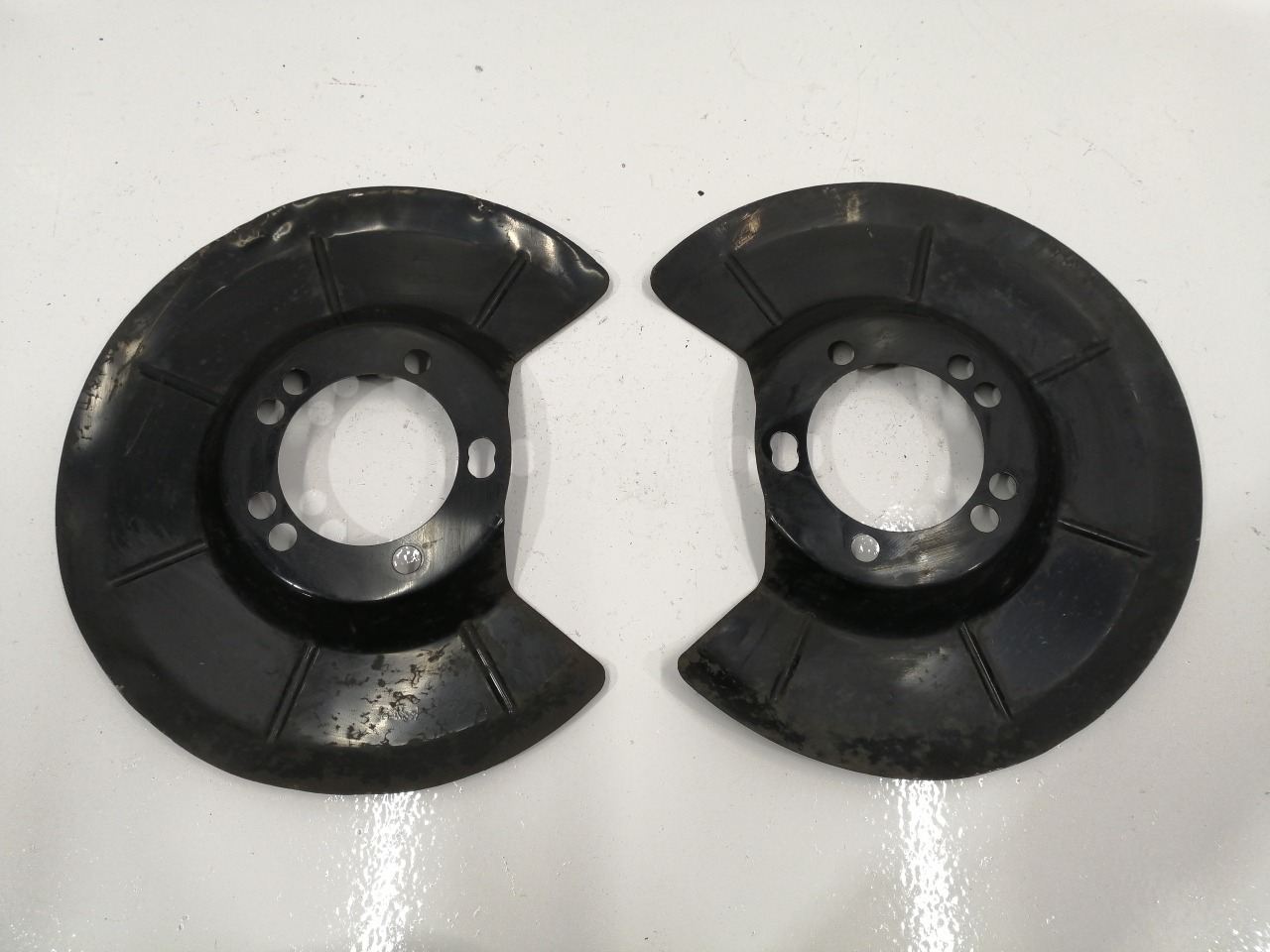 Пыльник тормозного диска, 1000 рублей, Красноярск