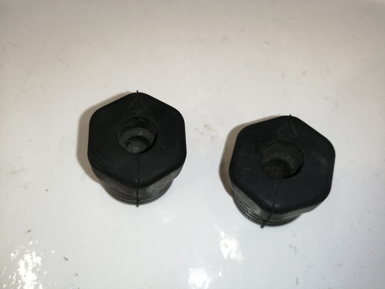 Отбойник капота, 1000 рублей, Красноярск