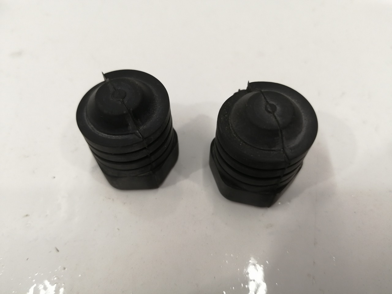 Отбойник капота, 1000 рублей, Красноярск