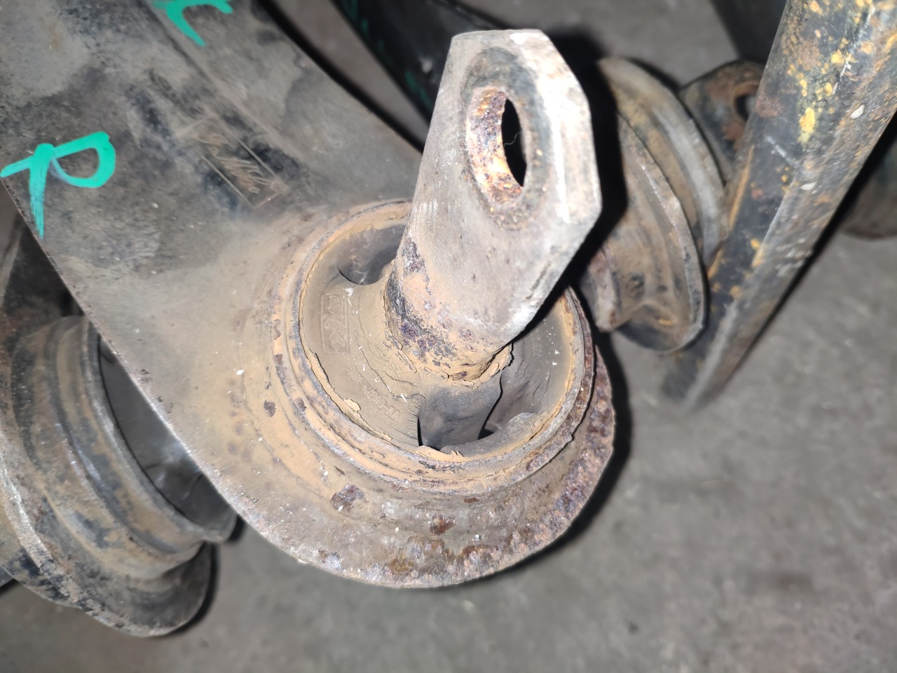 Рычаг продольный, 1000 рублей, Красноярск