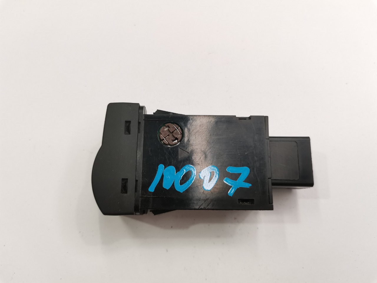 Кнопка корректора фар, 600 рублей, Красноярск