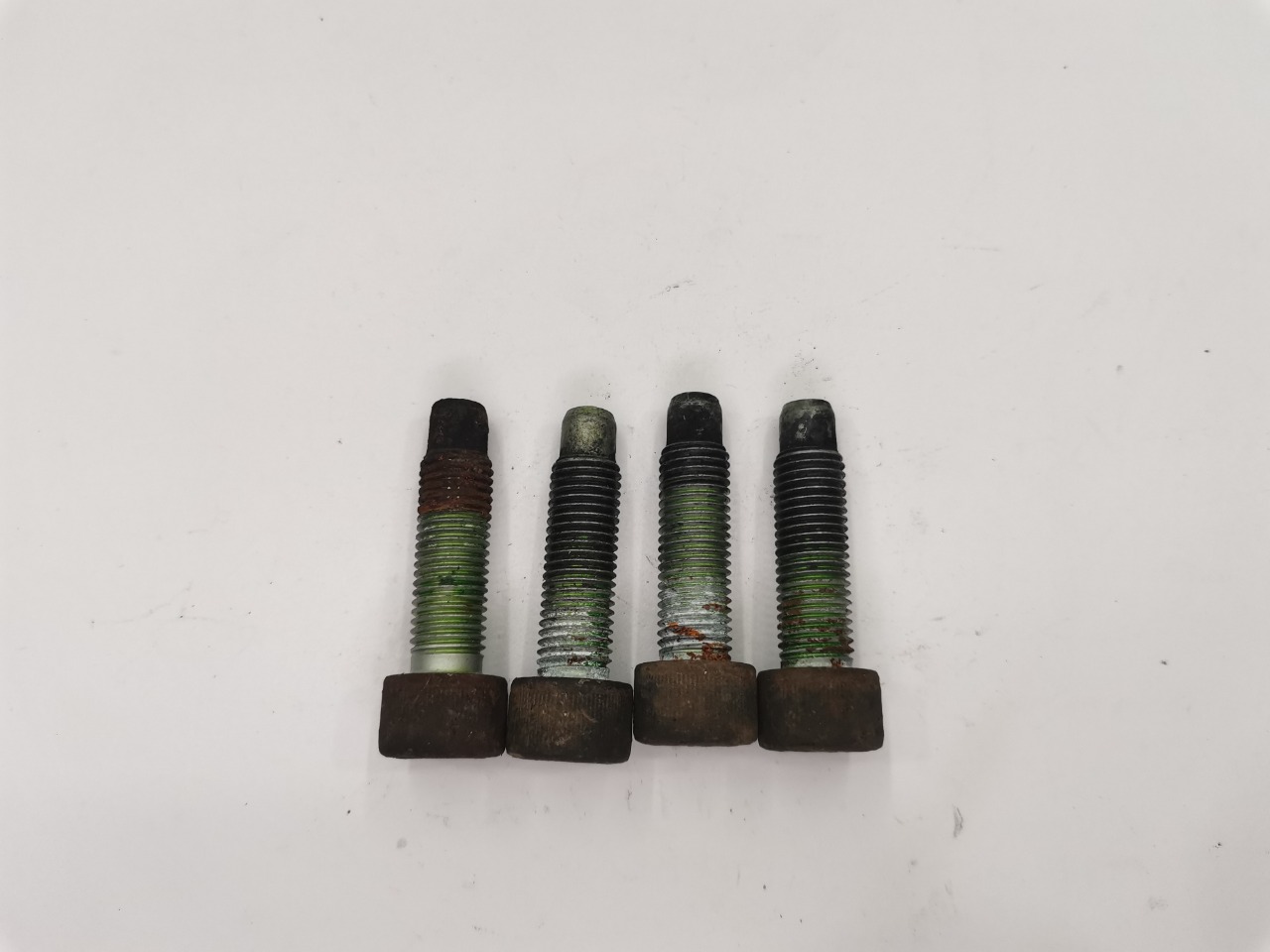 Болты ступицы, 1000 рублей, Красноярск