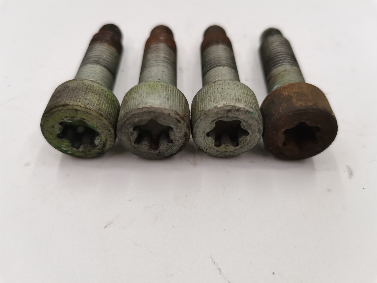 Болты ступицы, 1000 рублей, Красноярск