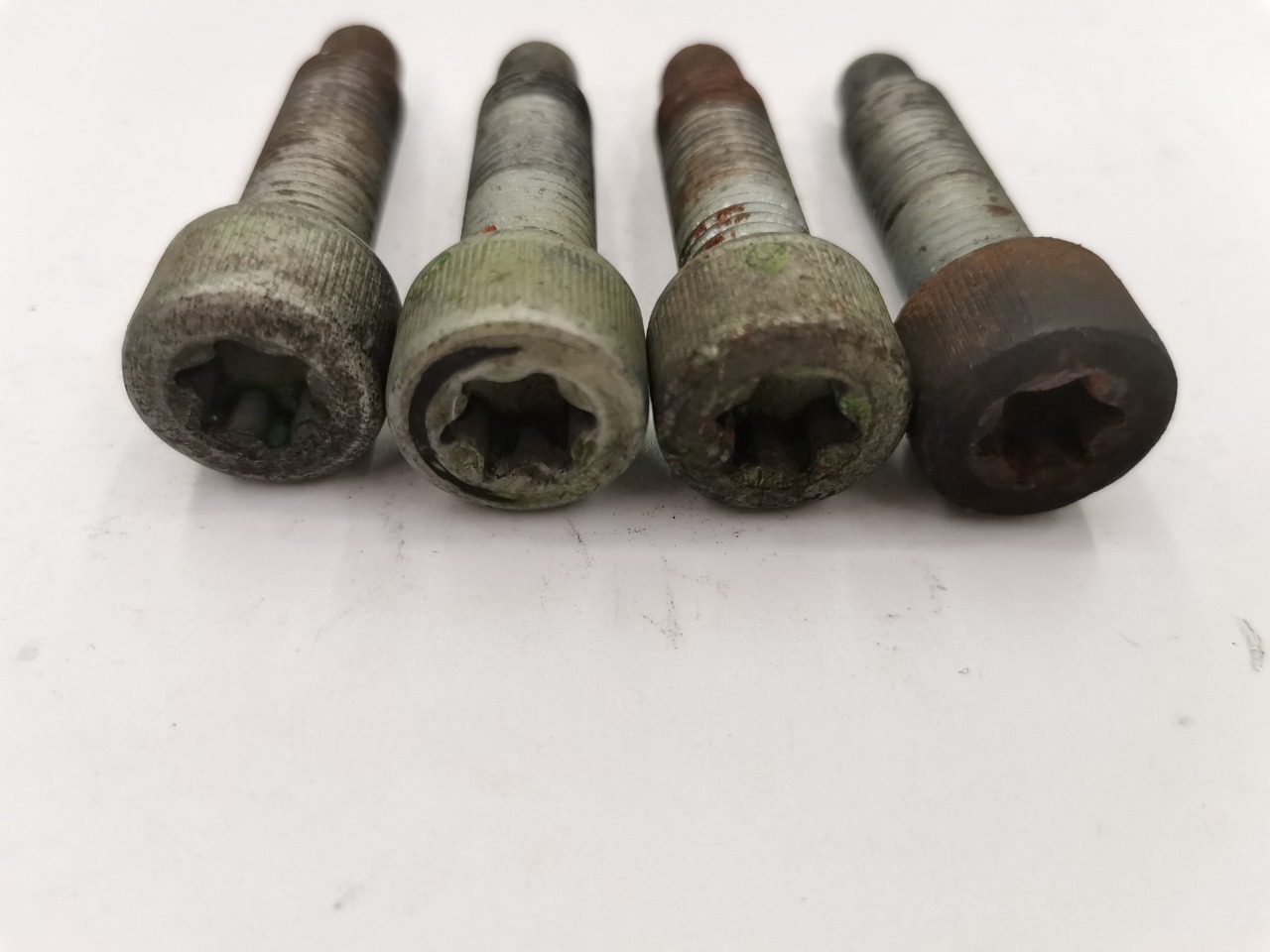 Болты ступицы, 1000 рублей, Красноярск