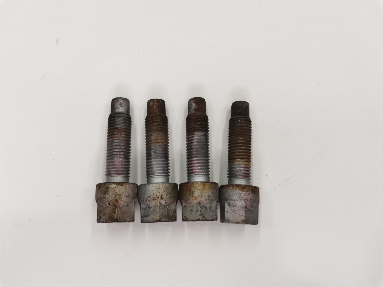 Болты ступицы, 1000 рублей, Красноярск