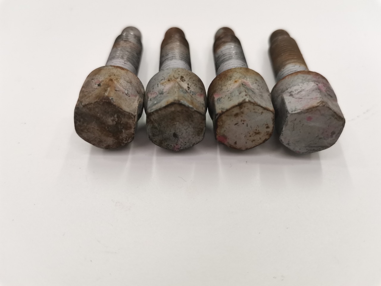 Болты ступицы, 1000 рублей, Красноярск