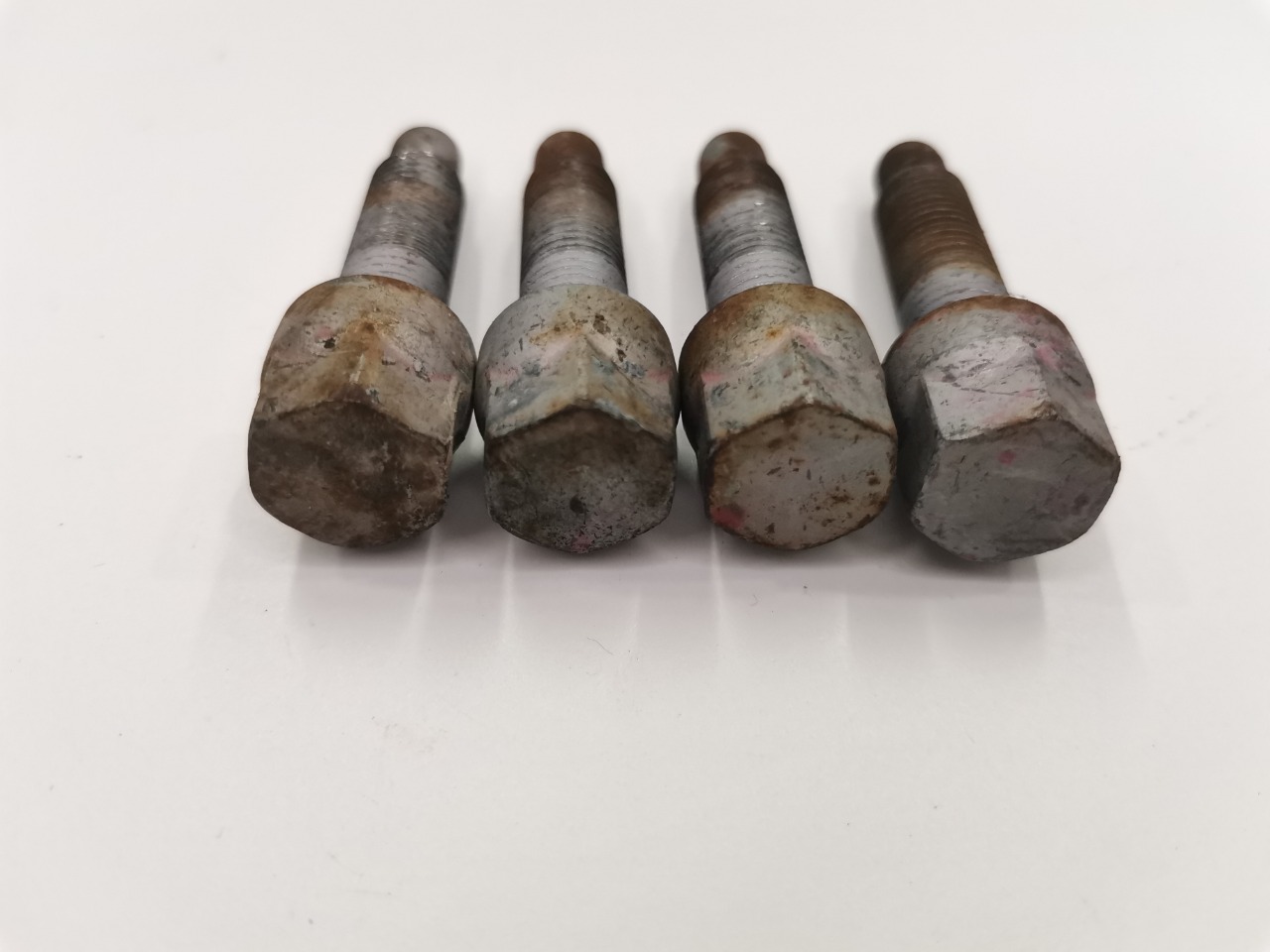 Болты ступицы, 1000 рублей, Красноярск