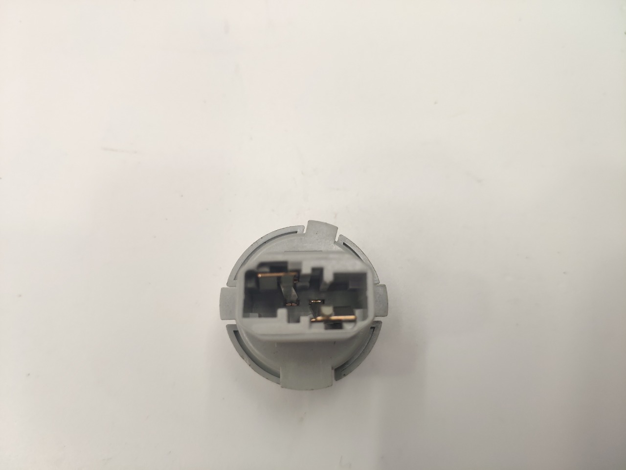 Патрон лампочки заднего хода, 600 рублей, Красноярск