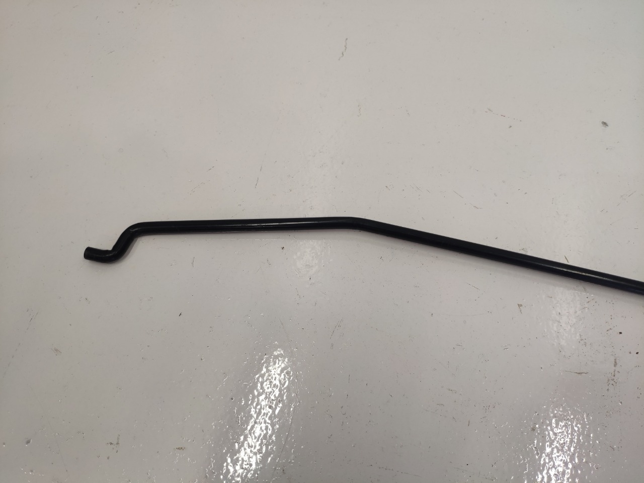 Упор капота, 600 рублей, Красноярск