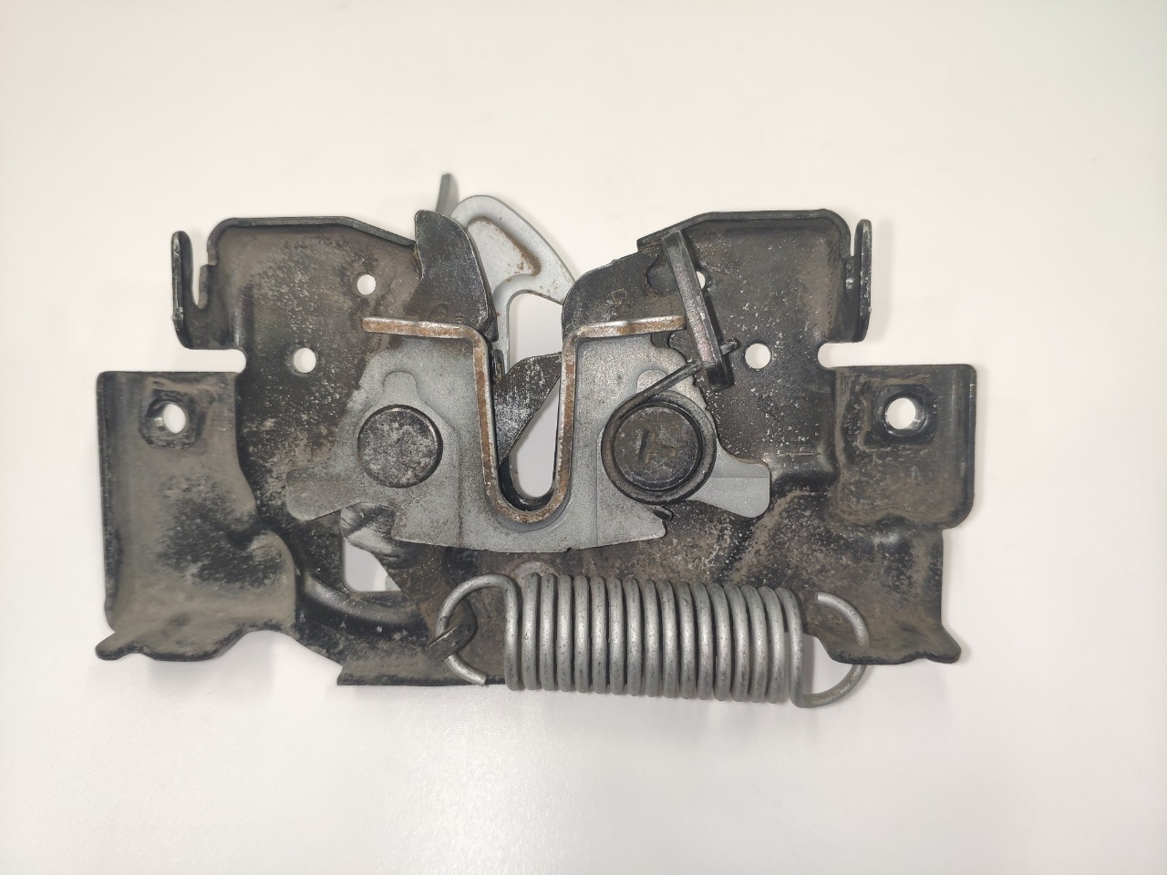 Замок капота, 1200 рублей, Красноярск