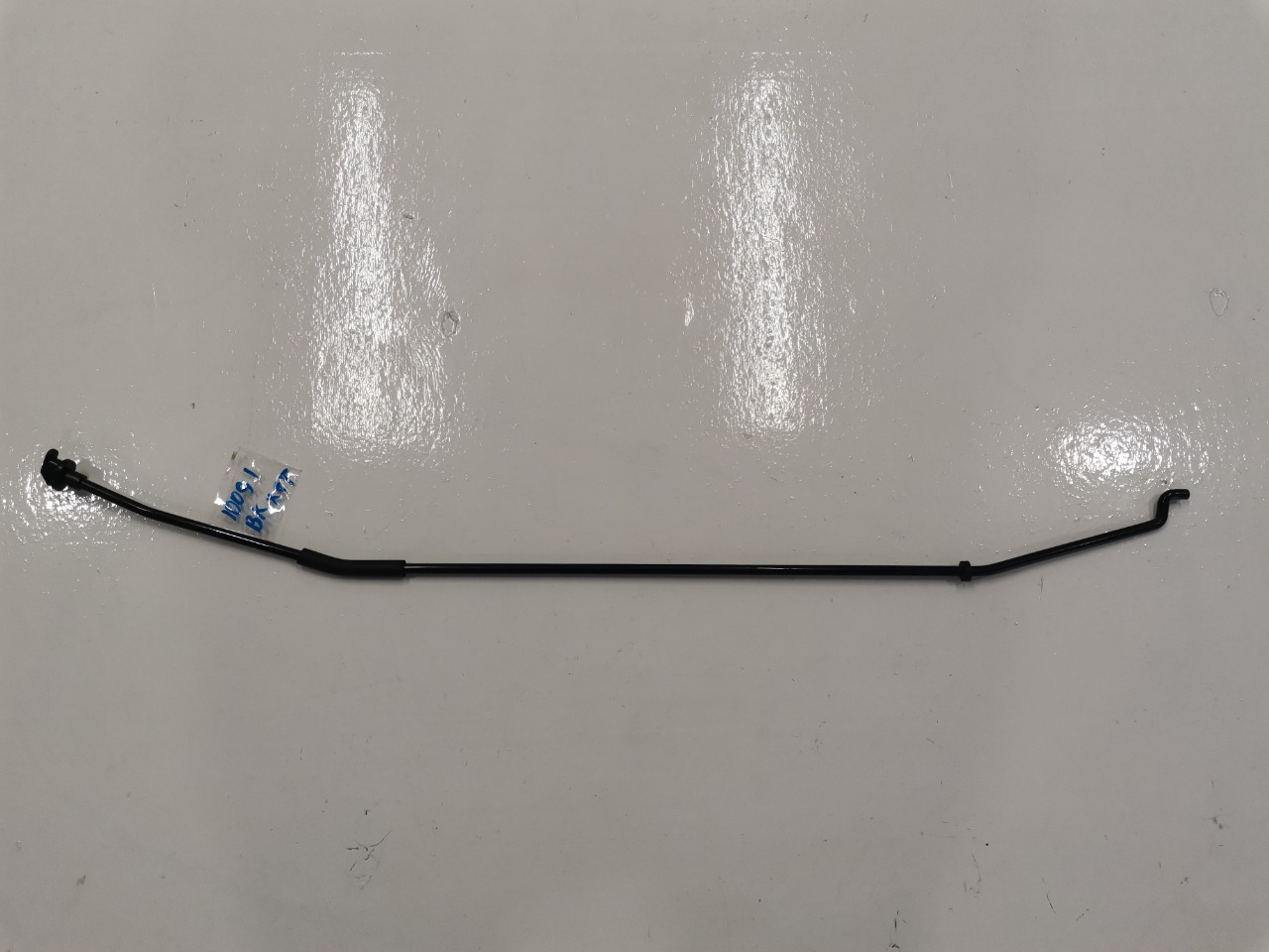 Упор капота, 600 рублей, Красноярск