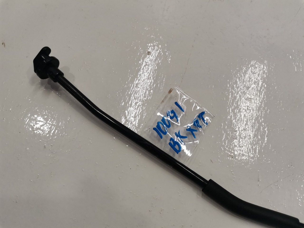 Упор капота, 600 рублей, Красноярск