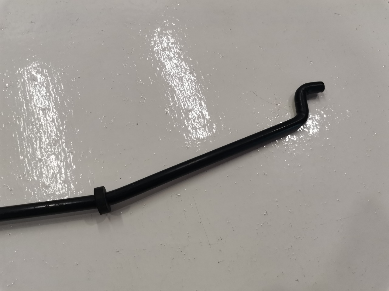 Упор капота, 600 рублей, Красноярск