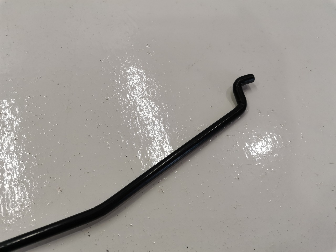 Упор капота, 600 рублей, Красноярск