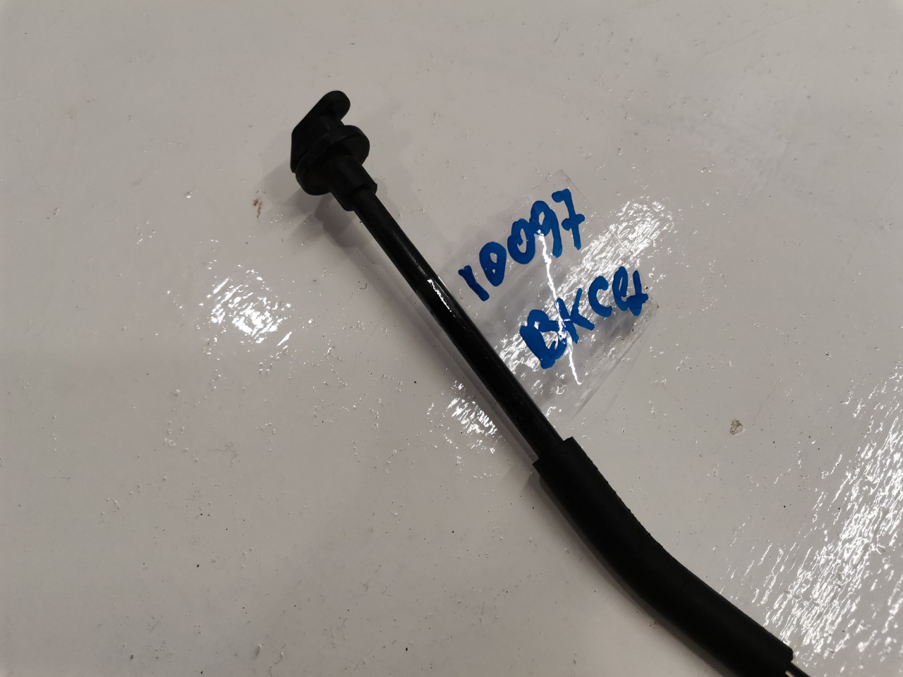 Упор капота, 600 рублей, Красноярск