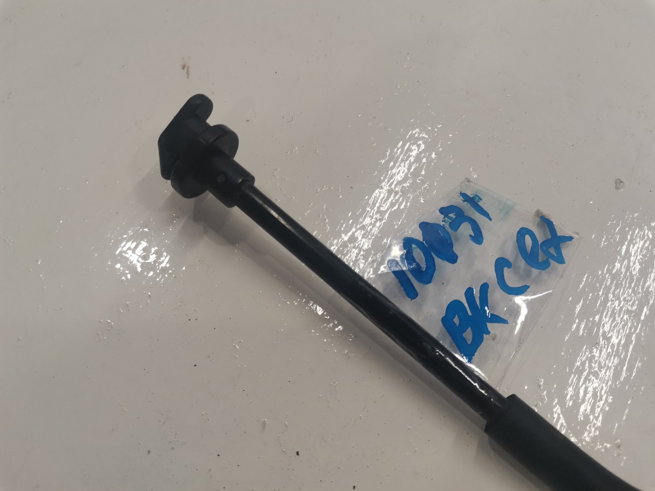 Упор капота, 600 рублей, Красноярск