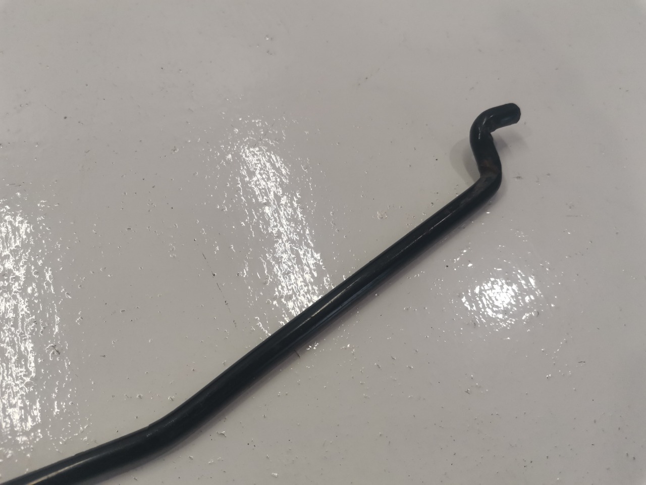 Упор капота, 600 рублей, Красноярск