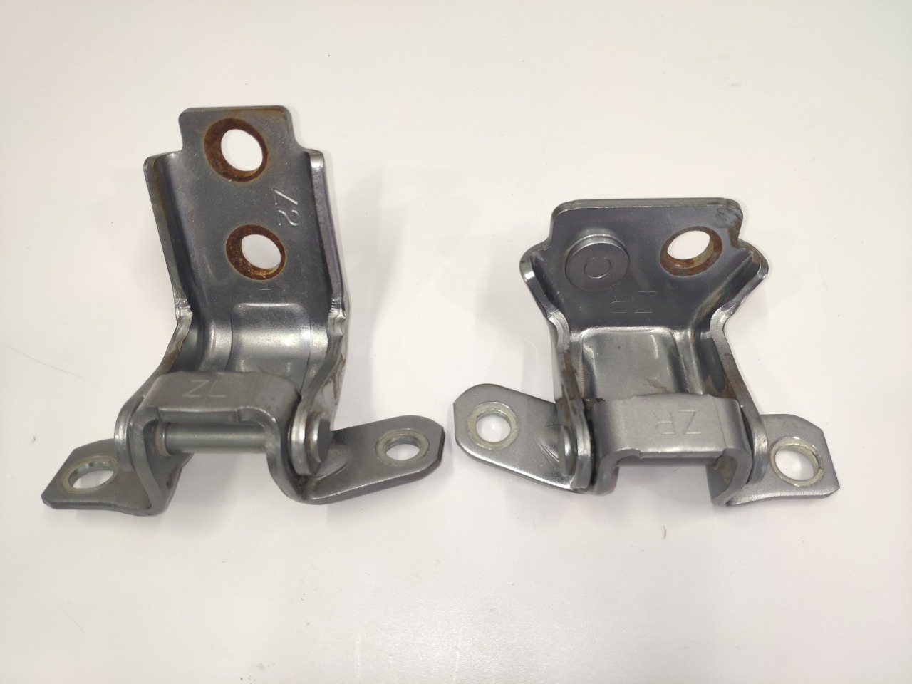 Петли двери, 1800 рублей, Красноярск