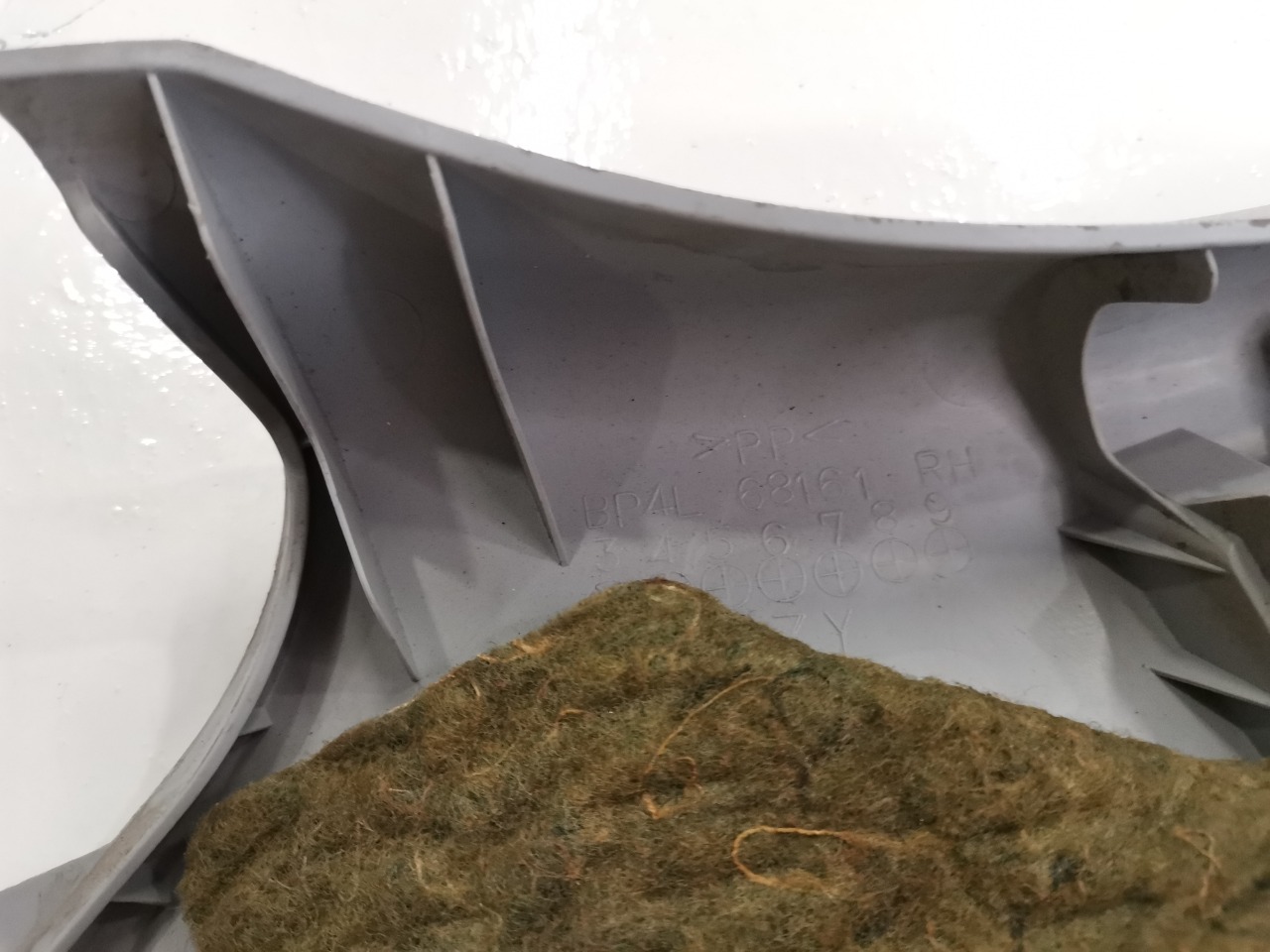 Накладка стойки, 1000 рублей, Красноярск