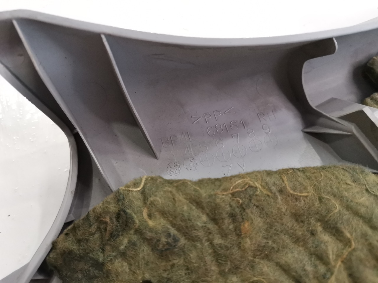 Накладка стойки, 1000 рублей, Красноярск