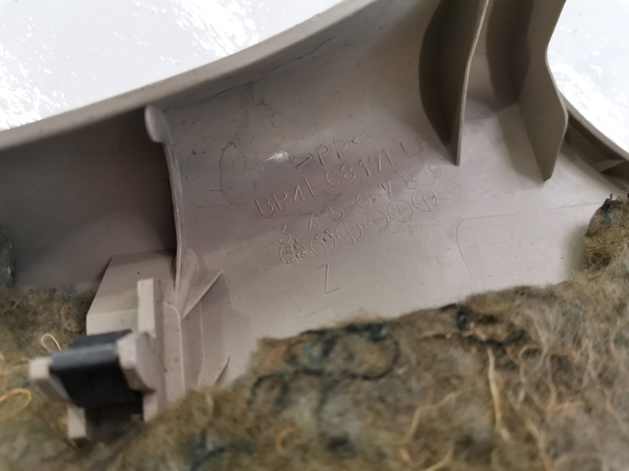 Накладка стойки, 1000 рублей, Красноярск