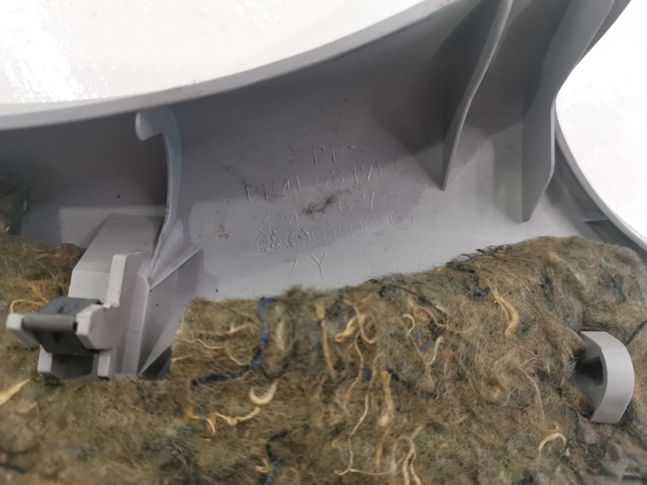 Накладка стойки, 1000 рублей, Красноярск