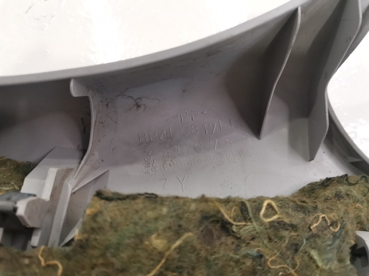 Накладка стойки, 1000 рублей, Красноярск