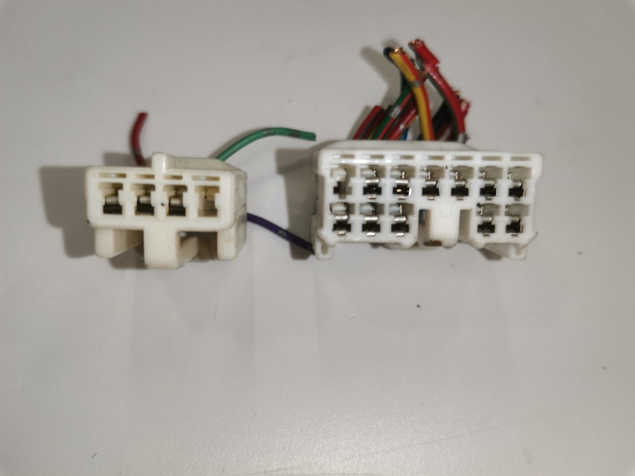 Разъем блока управления стеклоподъемниками, 1000 рублей, Красноярск