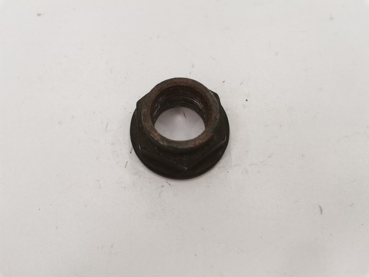 Гайка привода, 500 рублей, Красноярск