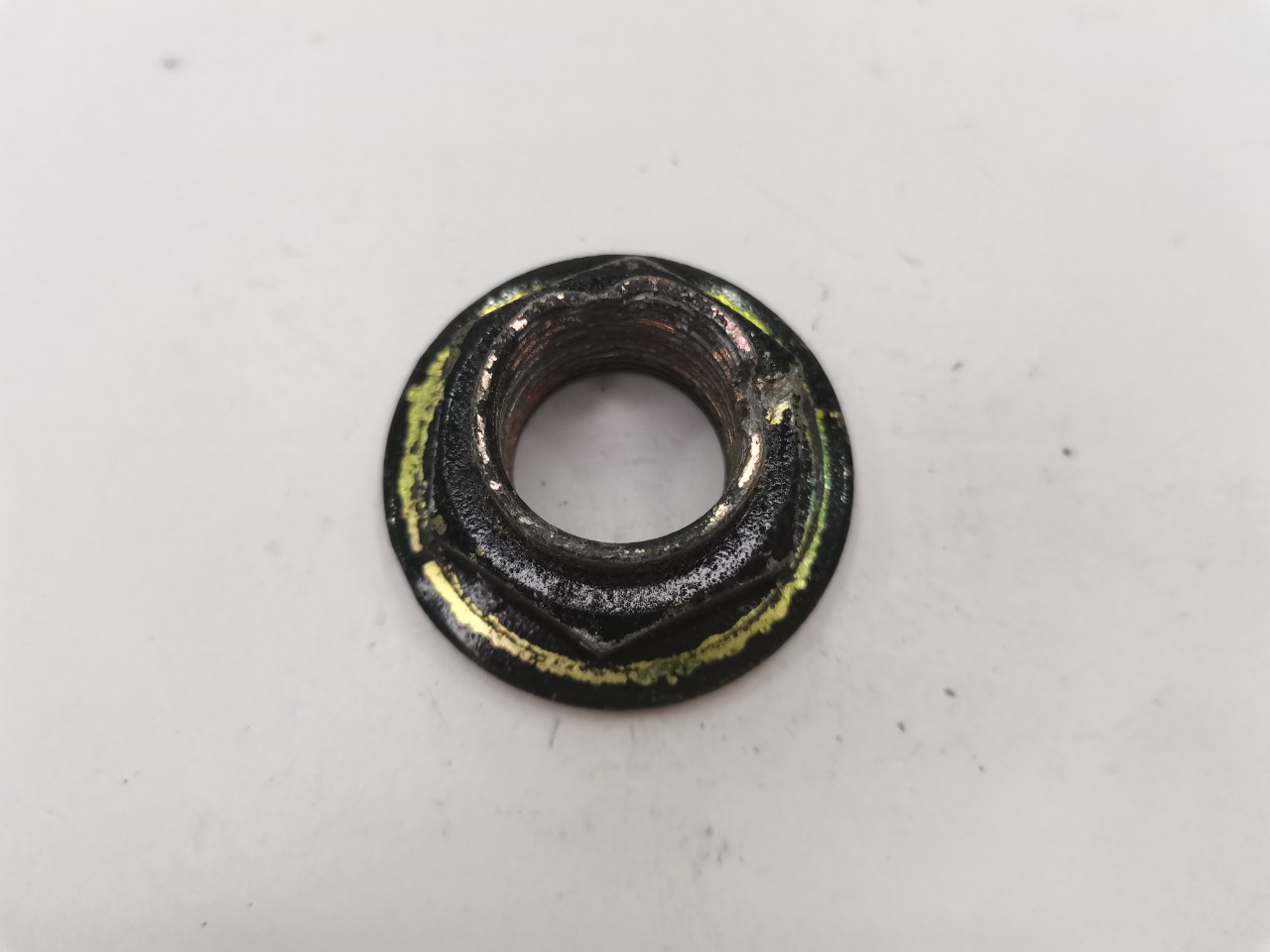 Гайка привода, 500 рублей, Красноярск